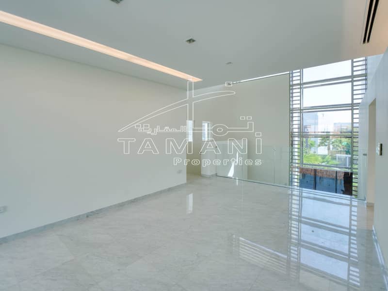 Contemporary 4Bedroom Villa Prime Location - Image 12
