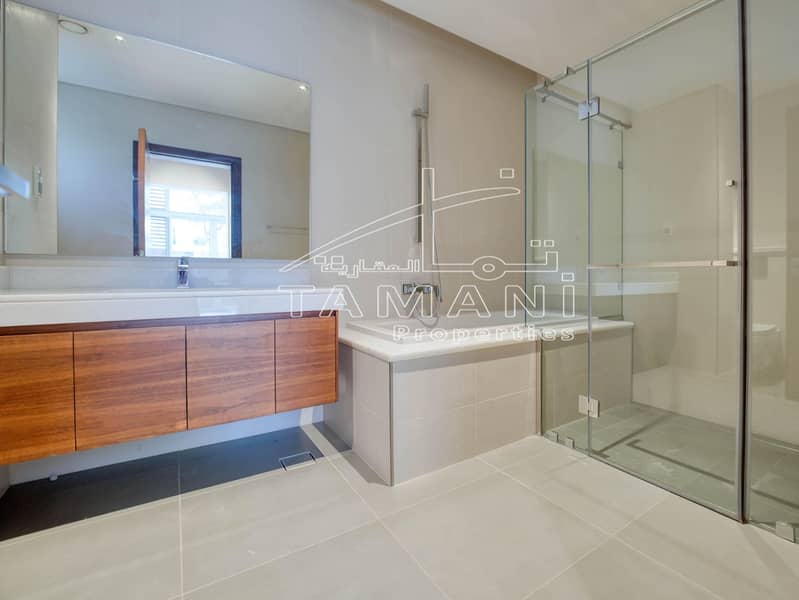Contemporary 4Bedroom Villa Prime Location - Image 17