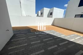 تصميم حديث | فيلا 4 غرف نوم + غرفه خادمه | مجتمع للحياه الفاخره |