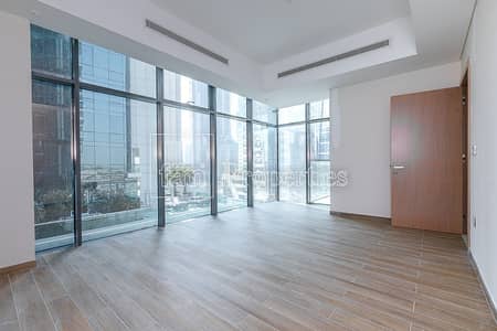 Large corner 1BR in new building | 2 min to D.Mall Large corner 1BR in new building | 2 min to D.Mall