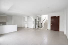 فيلا من 3 غرف نوم | حياة تاون هاوس | حديقة ذات مناظر طبيعية | غرفة خادمة