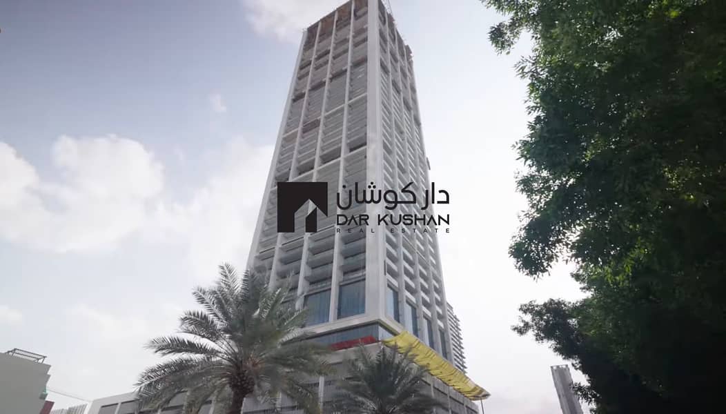 Luxurious Studio Apartment with Marina View, Main Road View