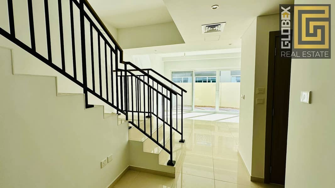 Brand New Just Handed over / Closed Kitchen / Close to Park and Malibu Beach / Huge Terrace