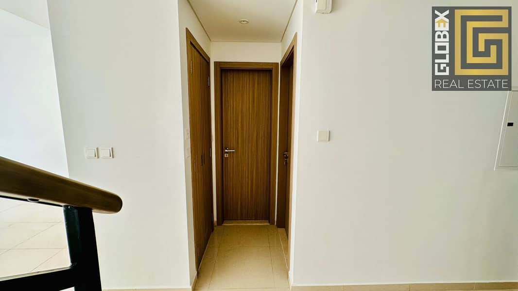 Brand New Just Handed over / Closed Kitchen / Close to Park and Malibu Beach / Huge Terrace