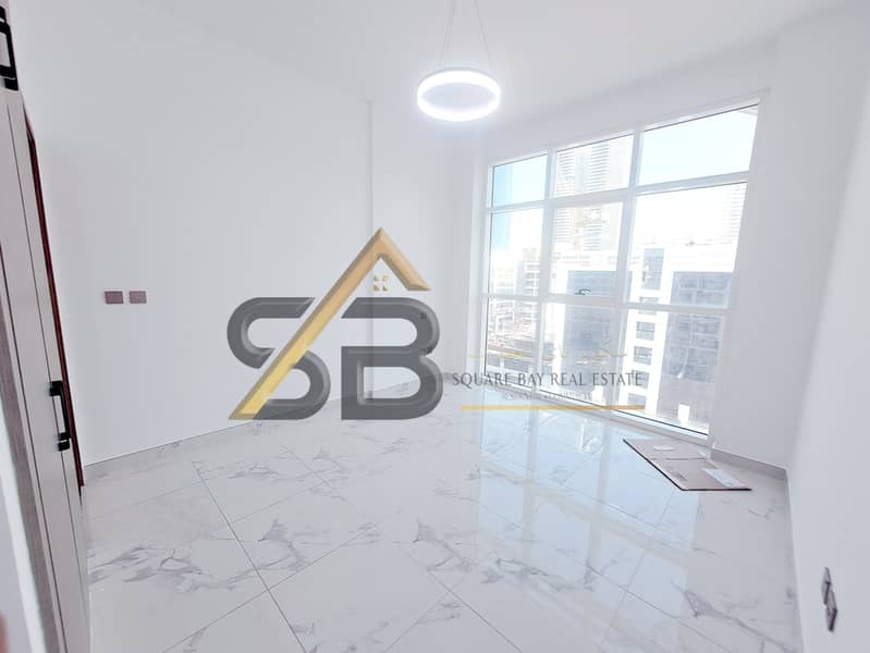 Semi Furnished 1-bedroom Apart Ready To Move Nearby Emirates Metro Station