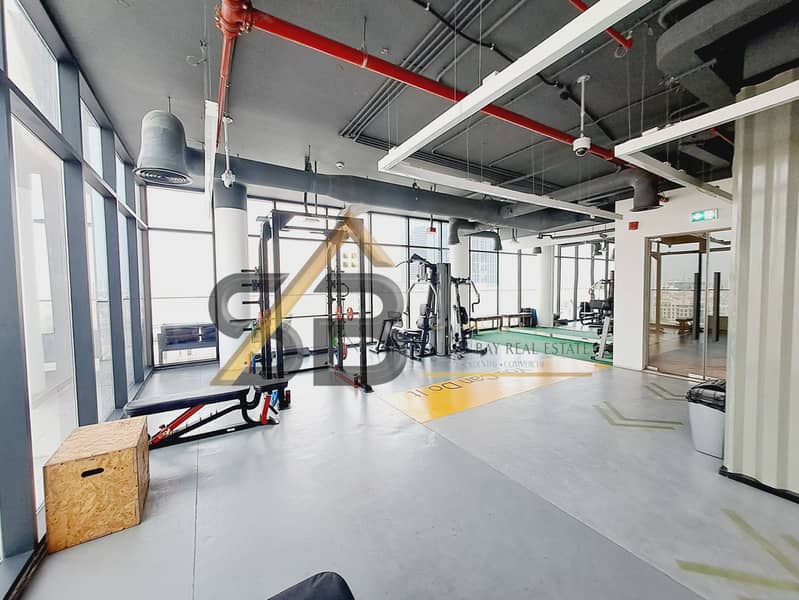 7Mint Distance to WTC Luxurious 2BHK Apart With All Facilities