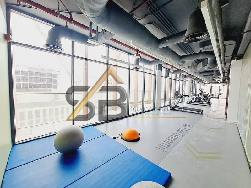 7Mint Distance to WTC Luxurious 2BHK Apart With All Facilities