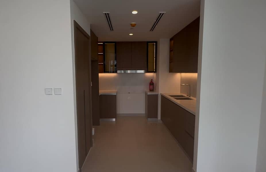 9 PRN-04L-Kitchen. jpg