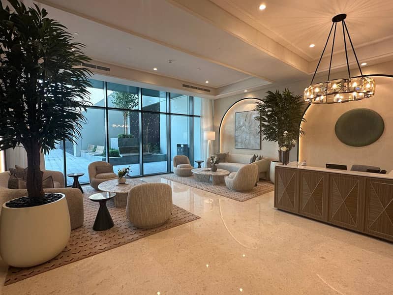 18 PRN-Bldg Lobby-2. jpg