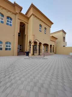 فیلا في الرفاع 4 غرف 120000 درهم - 14463801