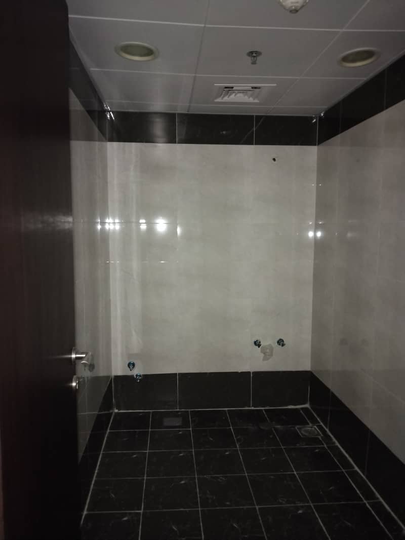 5 1000652445. jpg