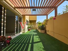 فیلا في حدائق الراحة 5 غرف 265000 درهم - 14470005