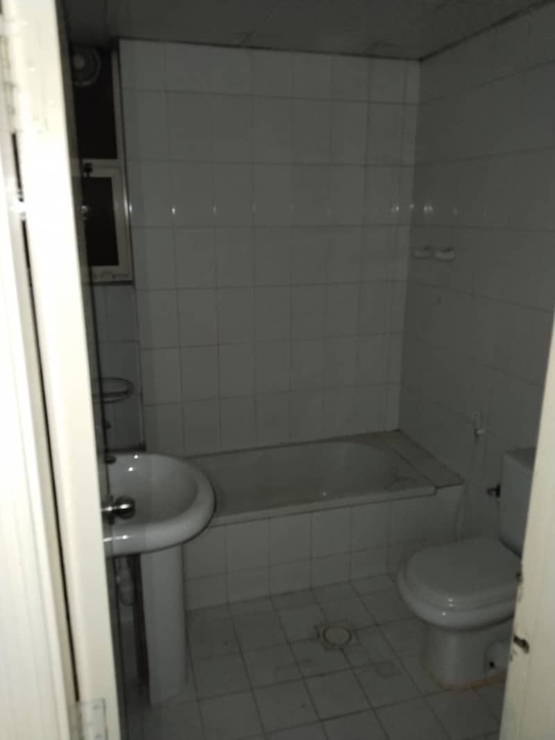7 1000647083. jpg