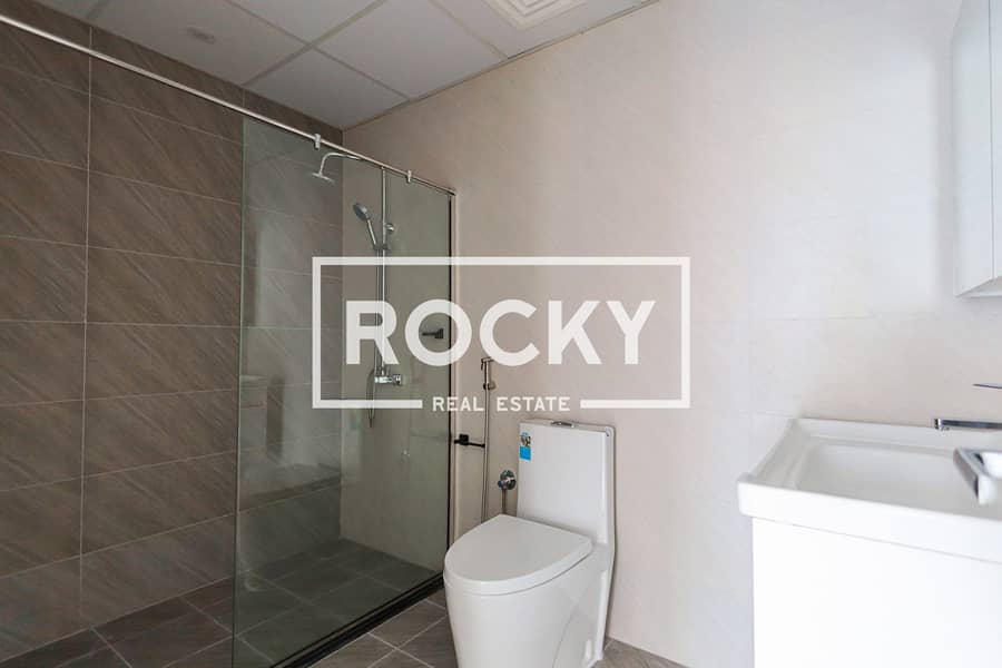 13 Chez moi - Bath room (2). JPG