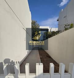 فيلا من 3 غرف نوم | فاردون | إطلالة على الحديقة | شرفة