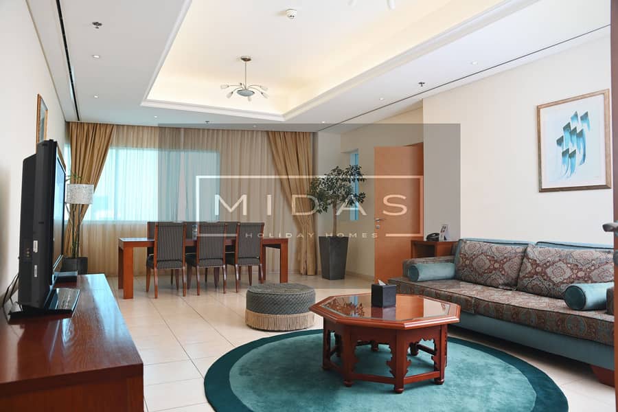 Spacious I Near Tram I Maids Room I Non Serviced