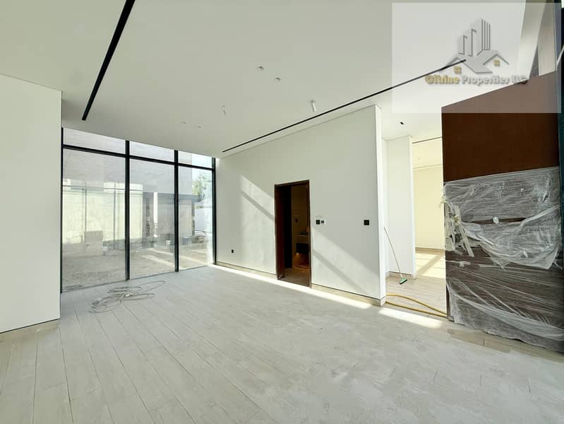 Exclusive | Contemporary Villa | Garden Area