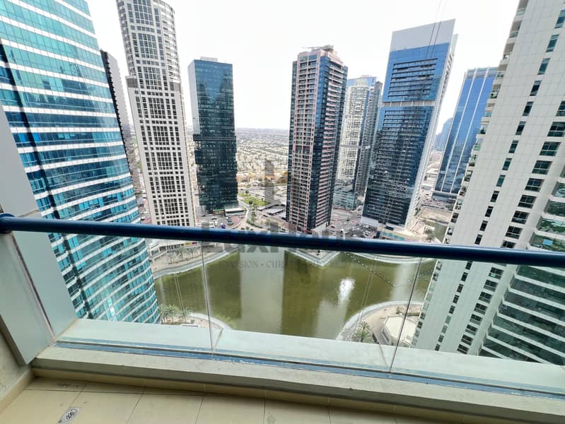 Upgraded| Unfurnished| Balcony| Near Metro| Vacant