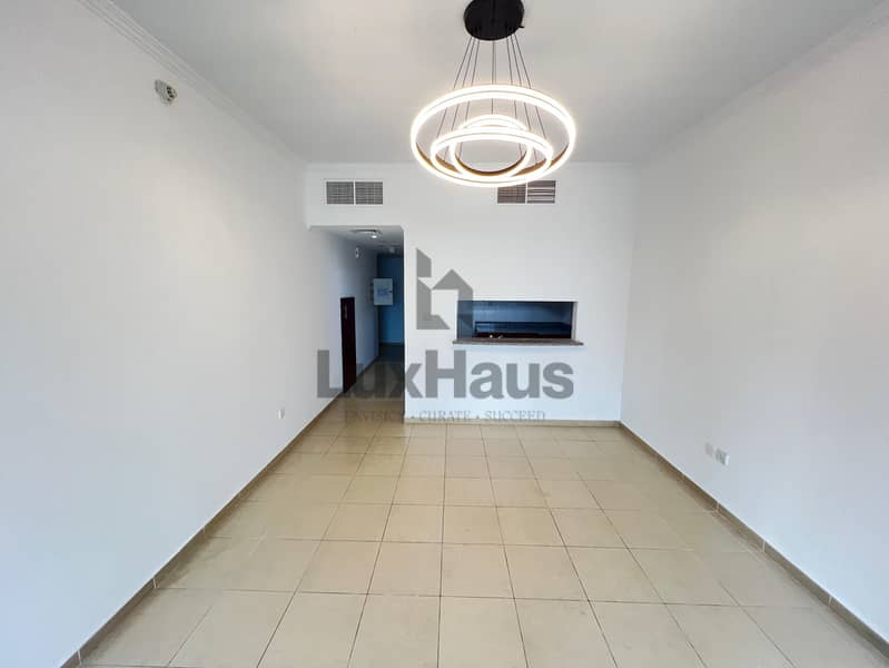 Upgraded| Unfurnished| Balcony| Near Metro| Vacant