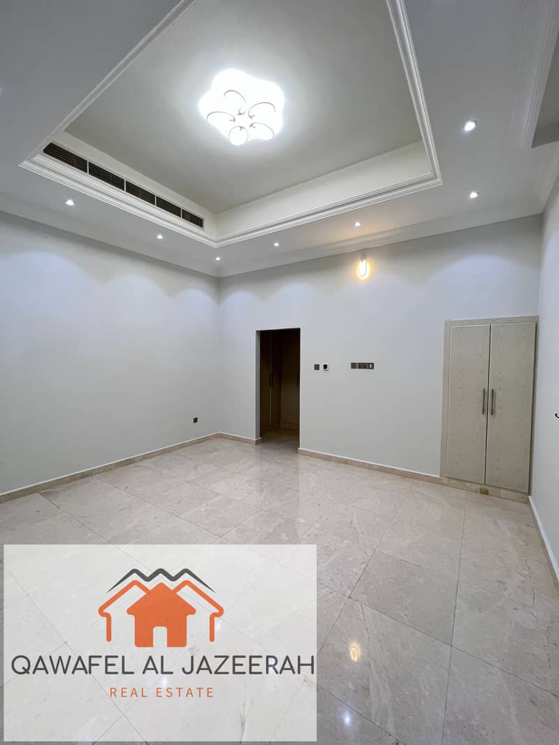 Amazing offer villa for rent in al warqaa { 4bedroom + hall + majlas + services block }