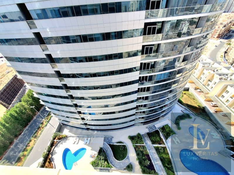 AC Inclusive | 12 Cheques | Kitchen Equipped