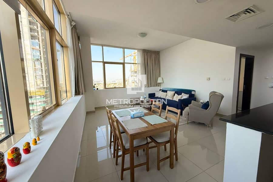 Large Corner Unit |Close to JVC Exit| Sunset Views Large Corner Unit |Close to JVC Exit| Sunset Views