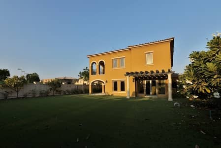 5 Bedrooms Landscaped Villa is Available for Rent! 5 Bedrooms Landscaped Villa is Available for Rent!
