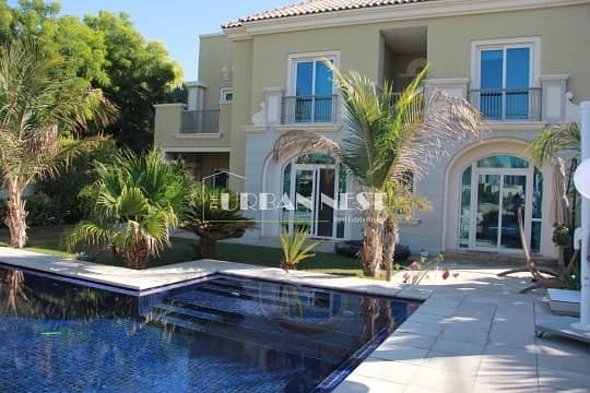 Immaculate B1 Villa with Stunning Garden and Pool