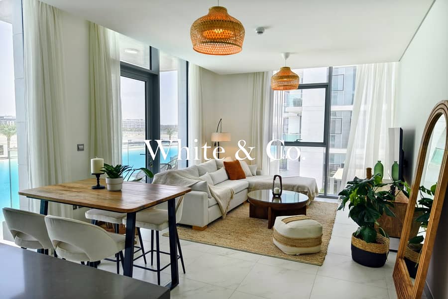 Furnished corner unit | Vacant | Exclusive Furnished corner unit | Vacant | Exclusive