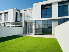 Elegant 3BR+M Type A Townhouse - Park Facing