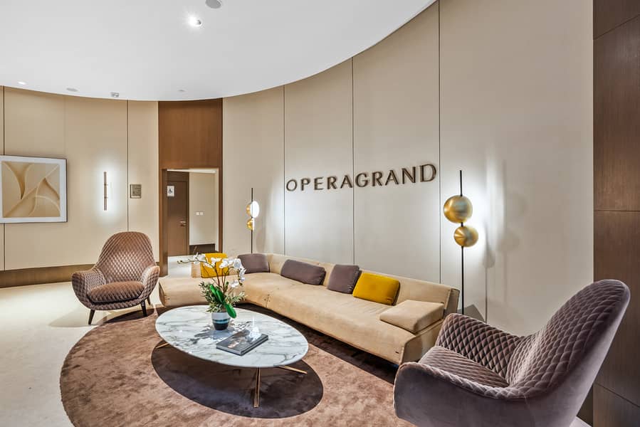 41 Oak Tree Opera Grand 77. jpg