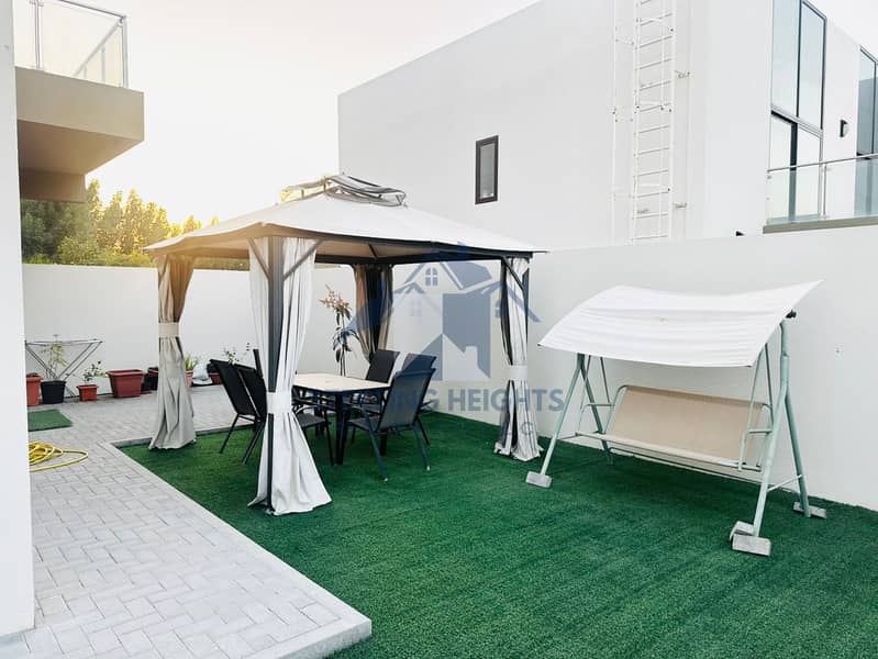 Family Community | Corner Unit | Near to Downtown | Near Park | Tenanted Family Community | Corner Unit | Near to Downtown | Near Park | Tenanted