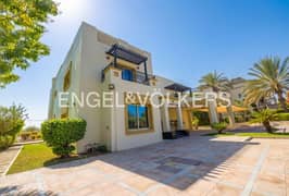 فیلا في قطاع H،تلال الإمارات‬ 5 غرف 1100000 درهم - 14464974