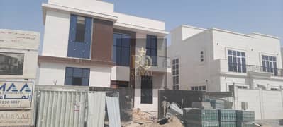 فيلا راقية 5غرف ماستر +مجلس و 2 صالة +غرفة خادمة |مطبخ كبير داخلى +مطبخ خارجى +غرفة غسيل |تشطيبات عالية الجودة |تملك حر بالحوشى