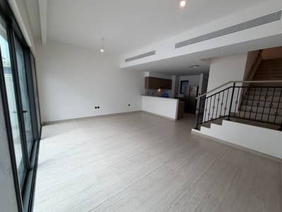 4 Bedroom Townhouse for Rent in DAMAC Lagoons, Dubai - WhatsApp Image 2026-03-09 at 2.39. 05 PM (2). jpeg 4 Bedroom Townhouse for Rent in DAMAC Lagoons, Dubai - WhatsApp Image 2026-03-09 at 2.39. 05 PM (2). jpeg