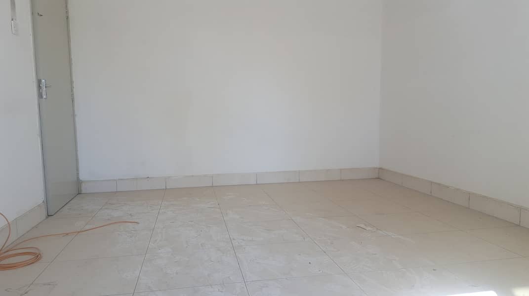 Квартира в Абу Шагара, 2 cпальни, 24000 AED - 4400093