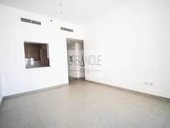 شقة بغرفة نوم واحدة | شقق الروضة 4 | شرفة | إطلالة على المسبح ووسط المدينة