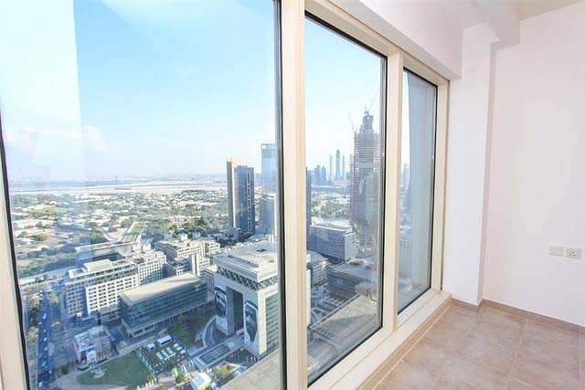 SEMI FURNISHED 1BHK WITH FREE WATER,ELETRICITY VERY NXT TO EMIRATES TOWERS AND DIFC FOR 13 MONTH 70K