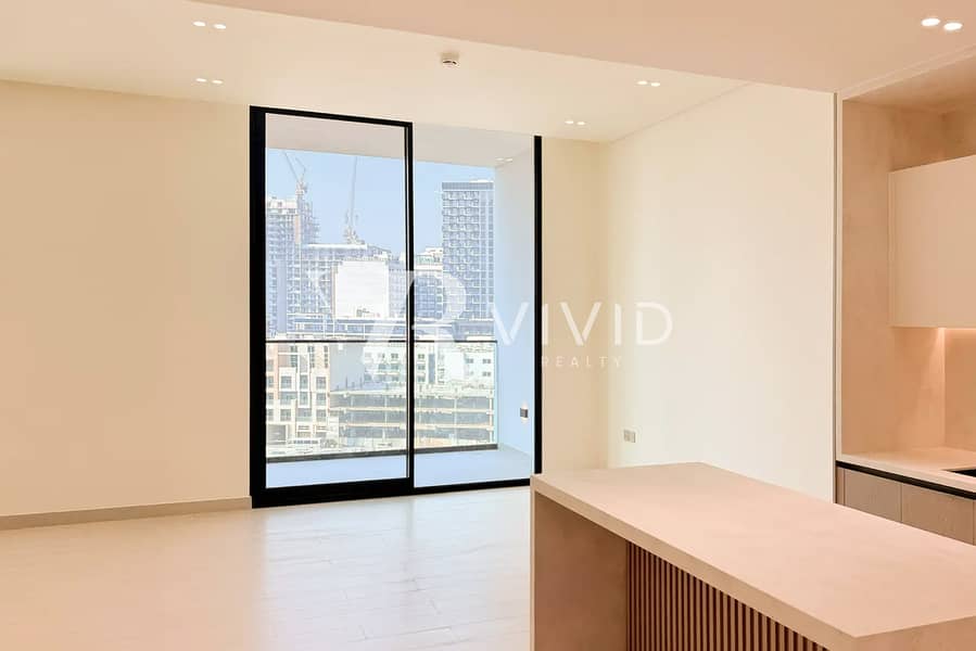 Smart Home | Motivated Seller | Rented 8.30 ROI Smart Home | Motivated Seller | Rented 8.30 ROI