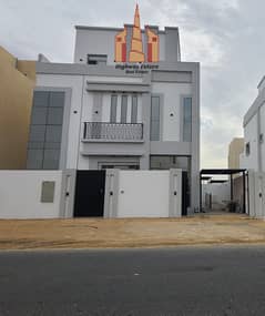 Spacious 5BR Villa | Maid Room | Separate Kitchen | Private Parking | Prime Location in Hoshi