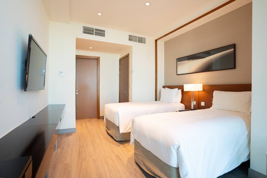 6 Bedroom 3. JPG