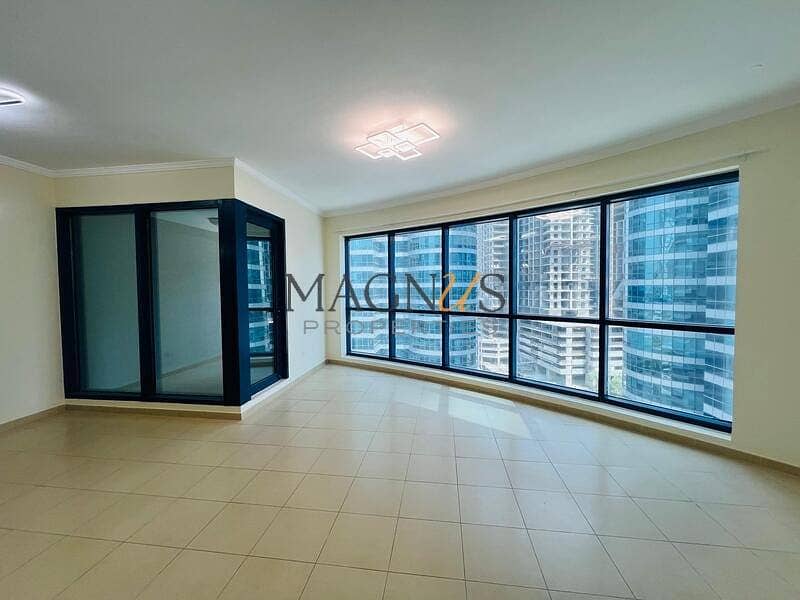 LOW FLOOR | COMMUNITY VIEW | VACANT LOW FLOOR | COMMUNITY VIEW | VACANT