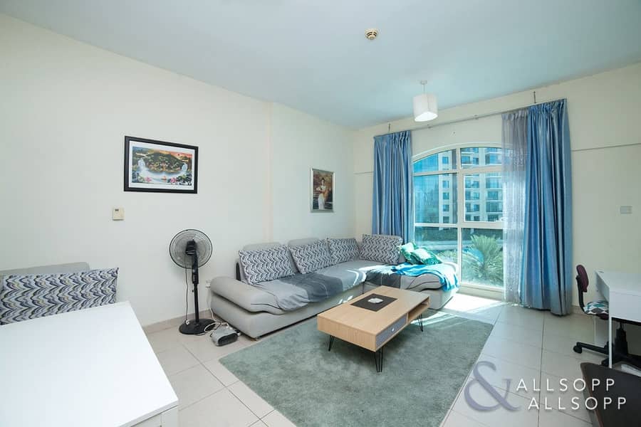 1 Bed | Canal Golf Course View | Balcony