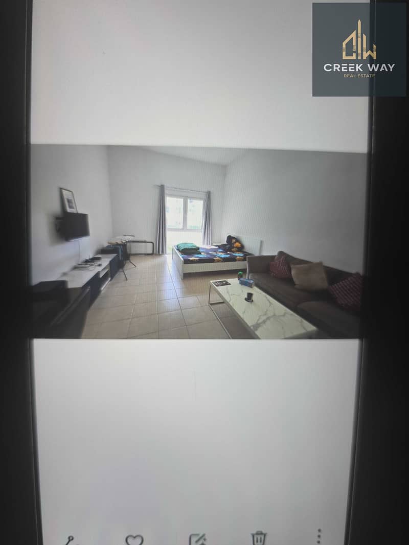 Elegant Studio Furnished Apartment|| Next Metro Station||