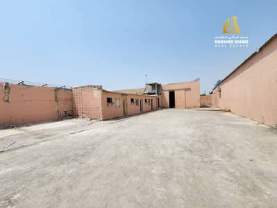 مستودع للايجار في المنطقة الصناعية، الشارقة - 20230731_135536. jpg مستودع للايجار في المنطقة الصناعية، الشارقة - 20230731_135536. jpg
