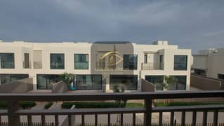 تاون هاوس في جزيرة فالكون،قرية الحمراء 2 غرف 2100000 درهم - 14513180