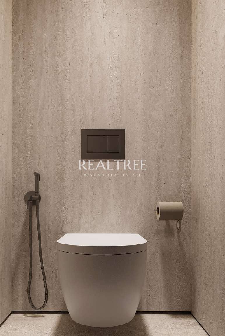 28 washroom 5. jpg
