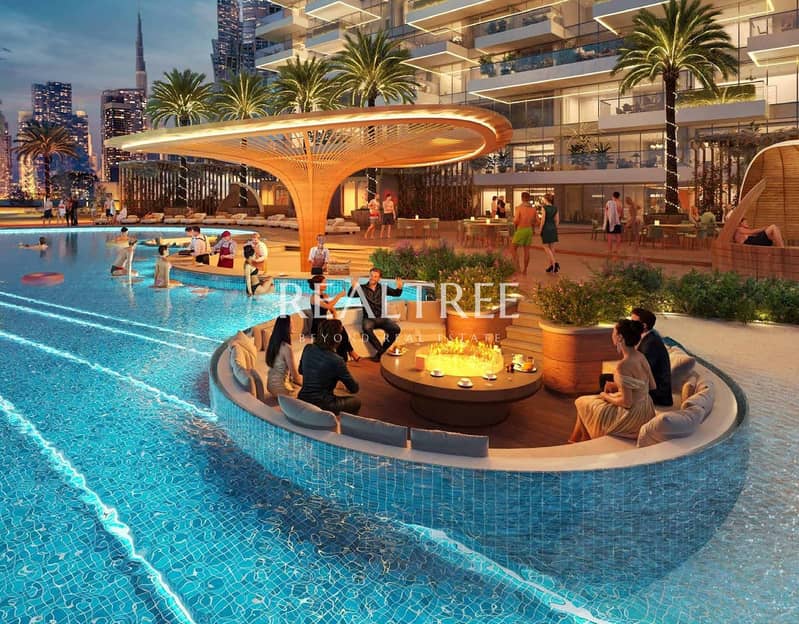 23 Poolside. jpg