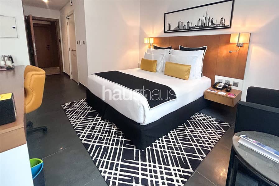 Spacious And Bright | Investors Deal | Exclusive Spacious And Bright | Investors Deal | Exclusive