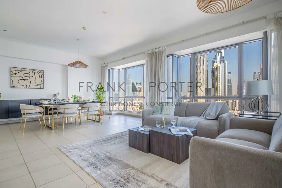 Modern 2BR in Downtown - Close to Dubai Mall | Ideal for Mid-Term Rental, Monthly & Weekely Stays | All Bills Inclusive